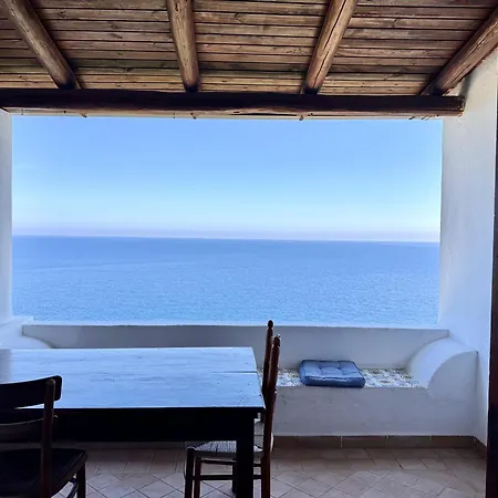 Casa Ornella, Con Vista Mozzafiato Sulle Eolie 別荘 マルファ